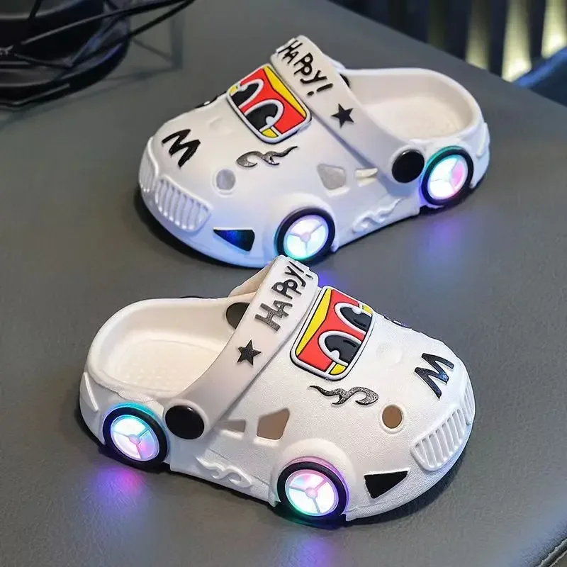 LumaStep LED slippers wit - Milo & Moon