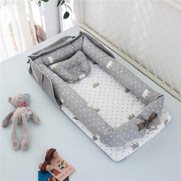 CuddlePod™ – Draagbaar Babynestje voor Thuis & Reizen