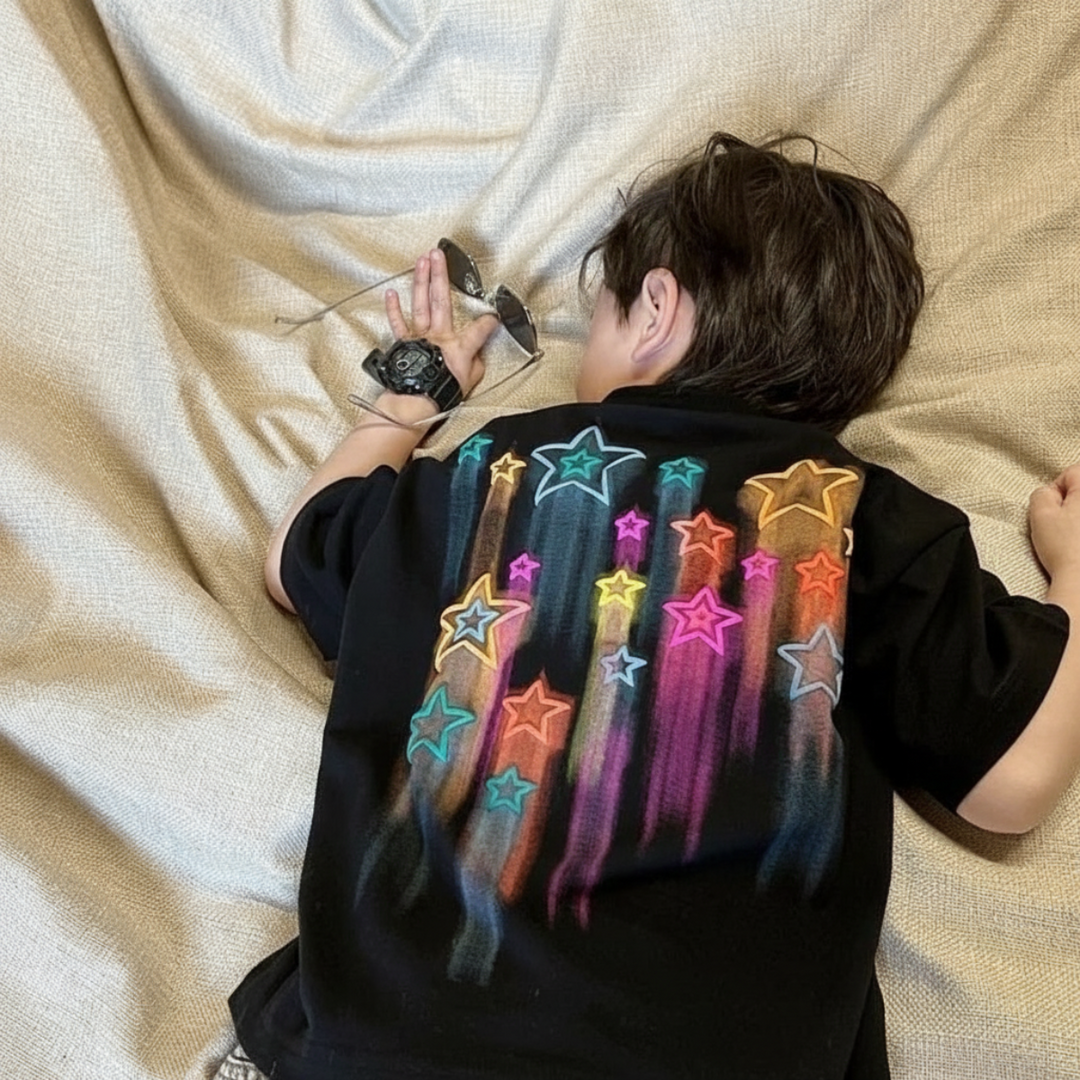Twinkel kinder T-shirt zijaanzicht - Milo & Moon