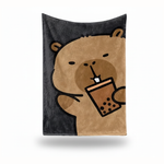 CapaCozy™ – Capybara Boba Thee Flanellen Deken voor Bed & Bank