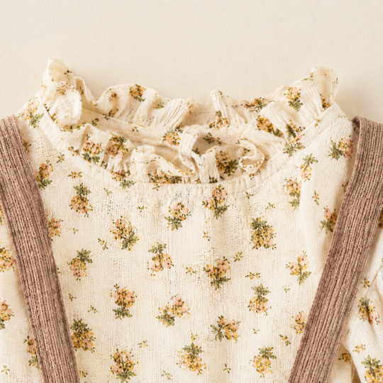 Fleurtje baby outfit kraag detail - Milo & Moon