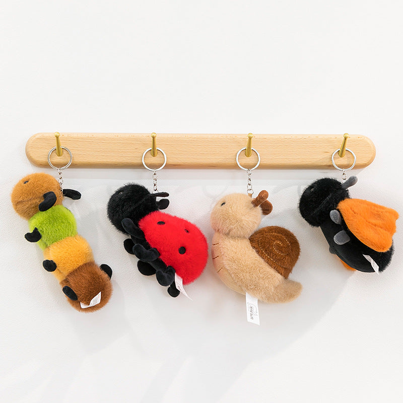 <font dir="auto" style="vertical-align: inherit;"><font dir="auto" style="vertical-align: inherit;">Nouvelle série créative de jouets en peluche Insectes, araignées et abeilles mignonnes, porte-clés chenilles</font></font>