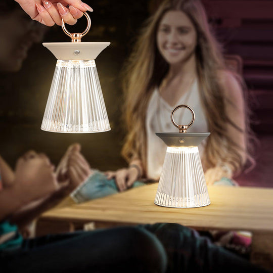 Rippa oplaadbare tafellamp opaal design