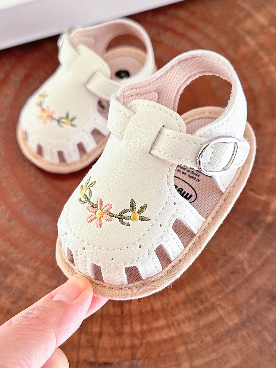 SweetStrides™ – Zomersandalen met Borduursel – Comfortabele Babyloopschoenen