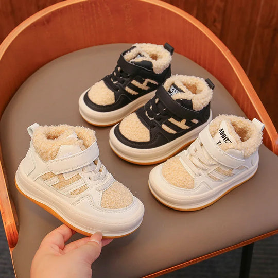 WarmStep™ – Warm & Antislip Winter Sneakers voor Kinderen