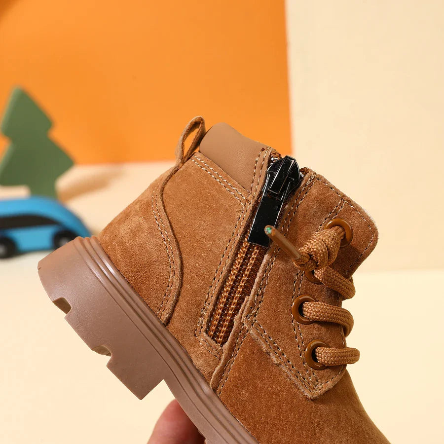 SuedeStride™ – Kinderlaarzen van Suède – Stijlvol & Duurzaam