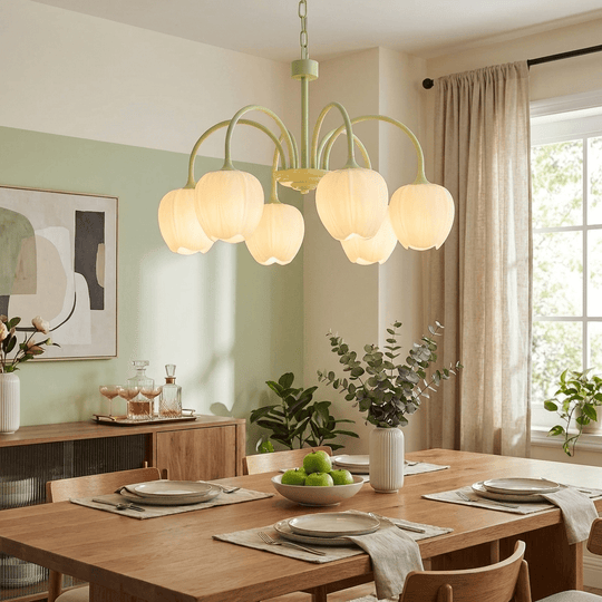 Matcha tulpen kroonluchter met glazen kapjes voor de kinderkamer