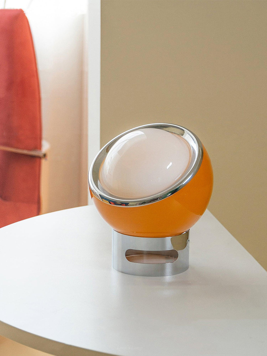 Vellara tafellamp in interieur