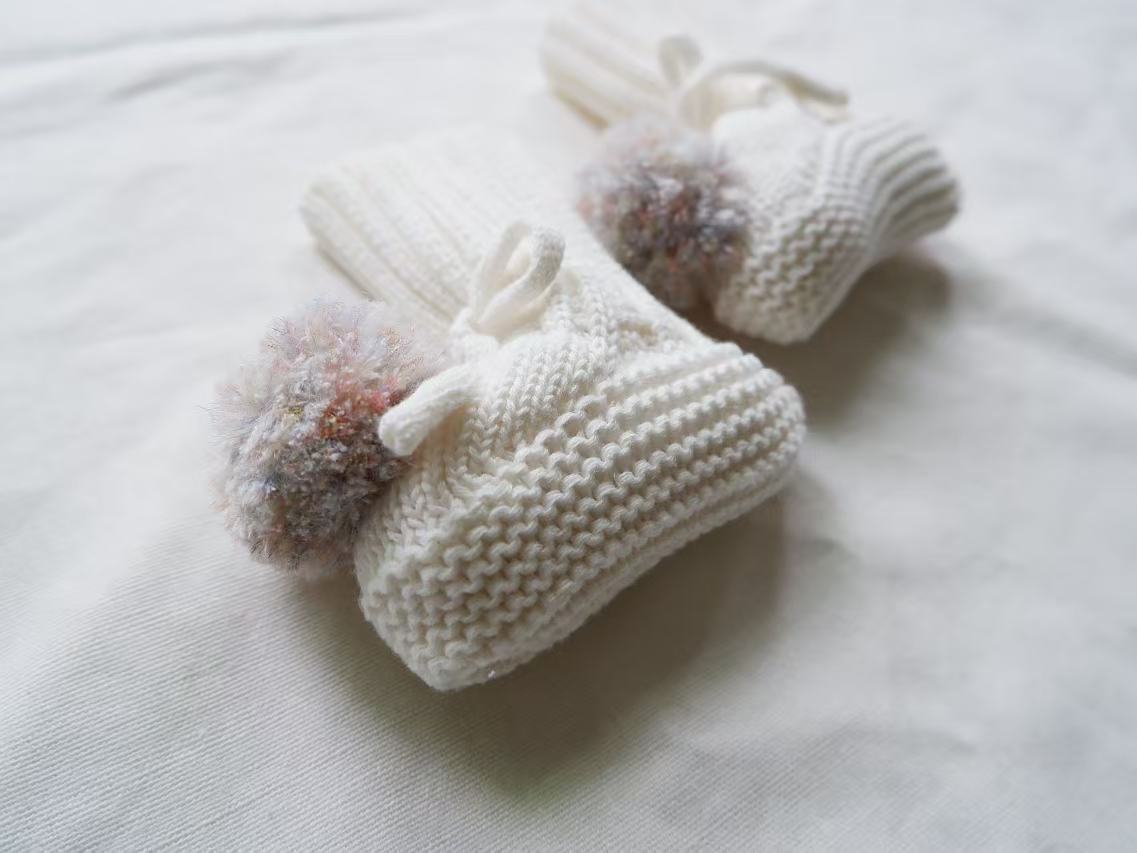 CozyBuds™ – Gebreide Babyslofjes Veilig & Warme Voetjes