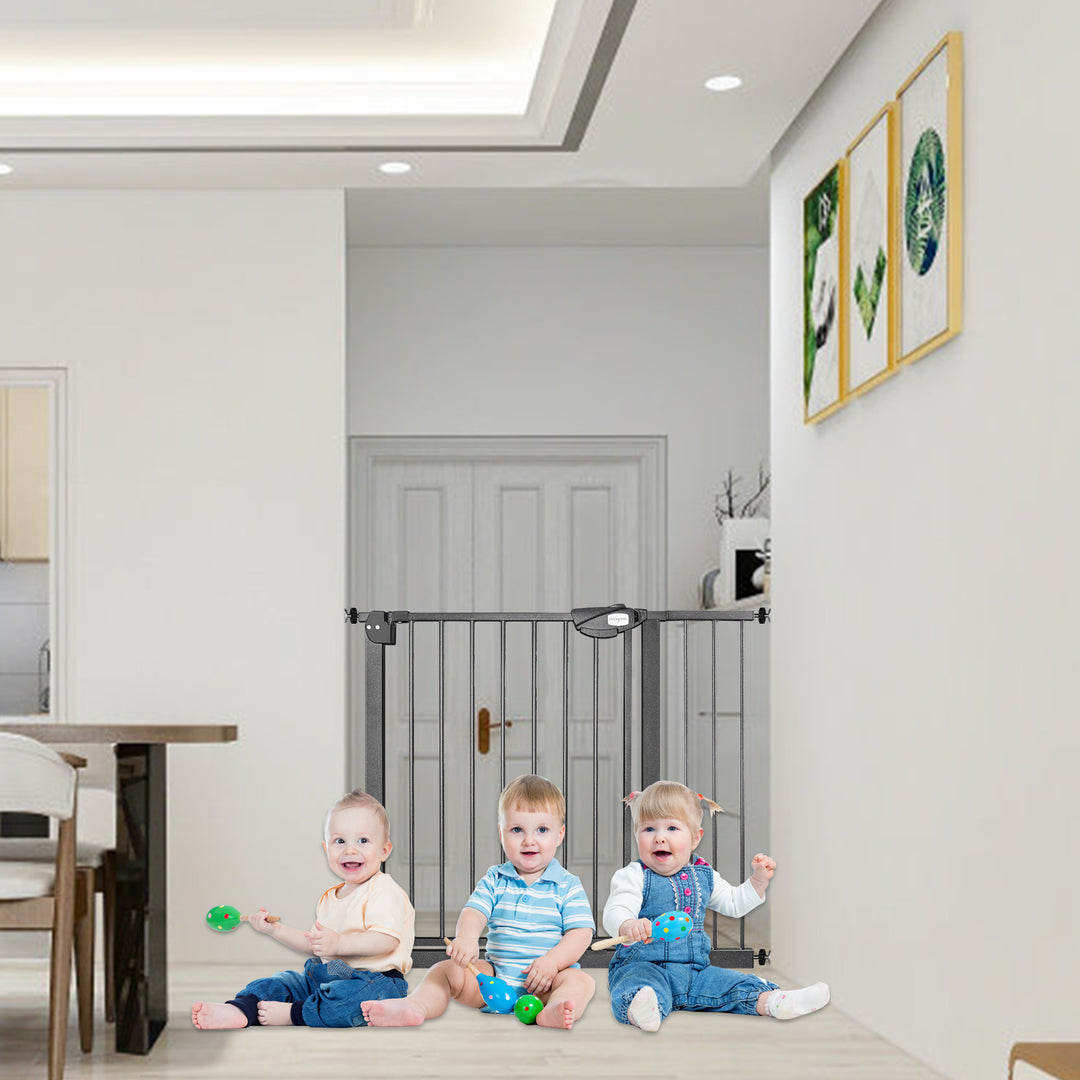 SafeStep™ – Automatisch Sluitend Traphekje – Uitschuifbaar & Boorvrij Veiligheidshek voor Kinderen