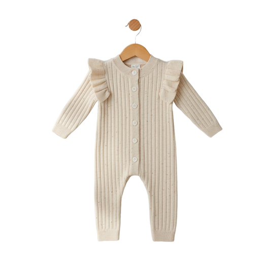 CherubKnit – Gebreid Babypakje met Engelenvleugels en Hoofdband studio witte achtergrond - Milo & Moon