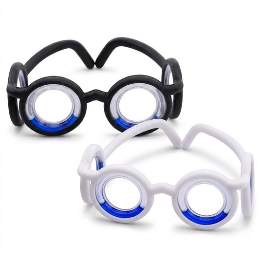 RideEase No-Lens Kinderbril tegen Reismisselijkheid studio productfoto - Milo & Moon