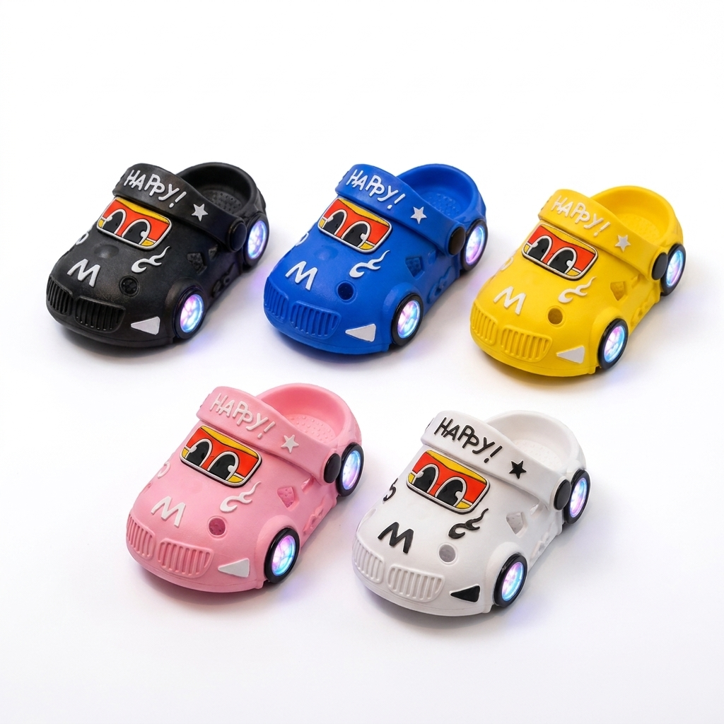 LumaStep LED Slippers voor Kinderen studio productfoto - Milo & Moon