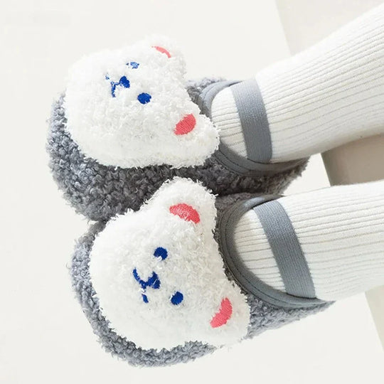 CozyPaws™ – Warme Berenpantoffels met Antislip – Winter Babyslofjes