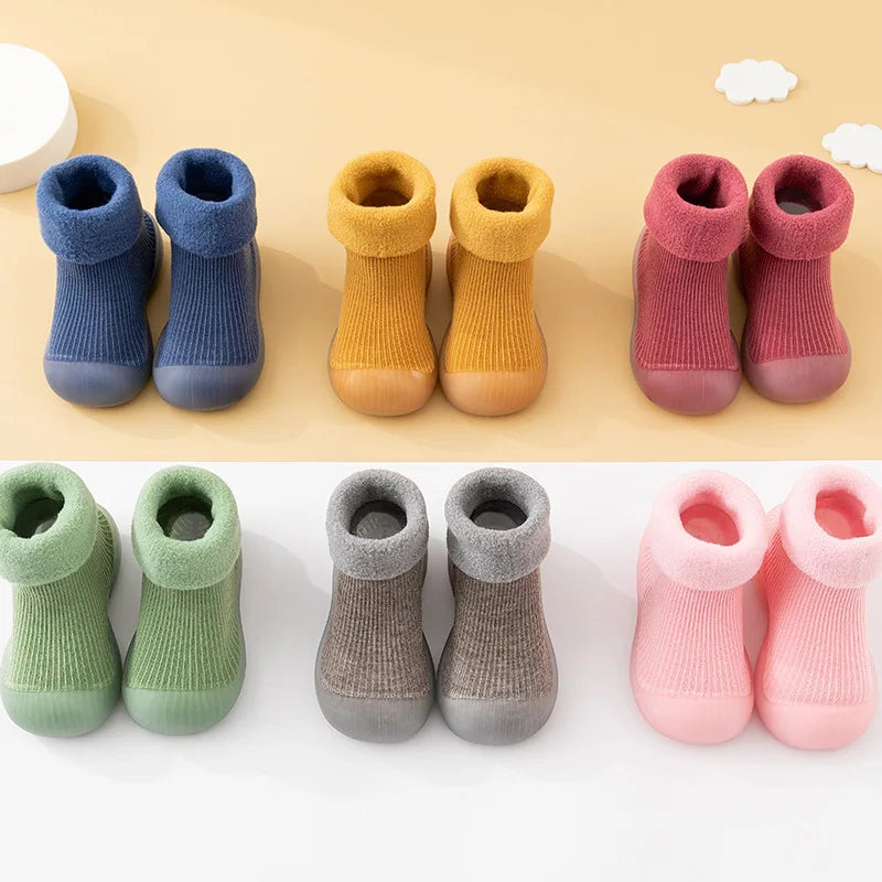 LittleGrip™ – Warme Antislip Peutersokken & Baby Schoenen