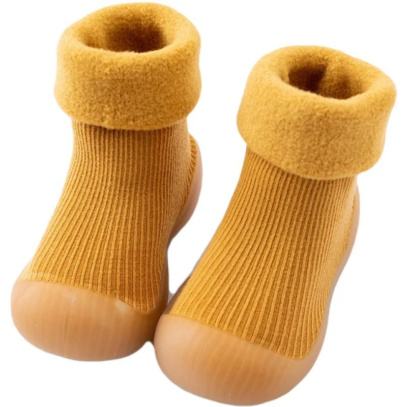 LittleGrip™ – Warme Antislip Peutersokken & Baby Schoenen