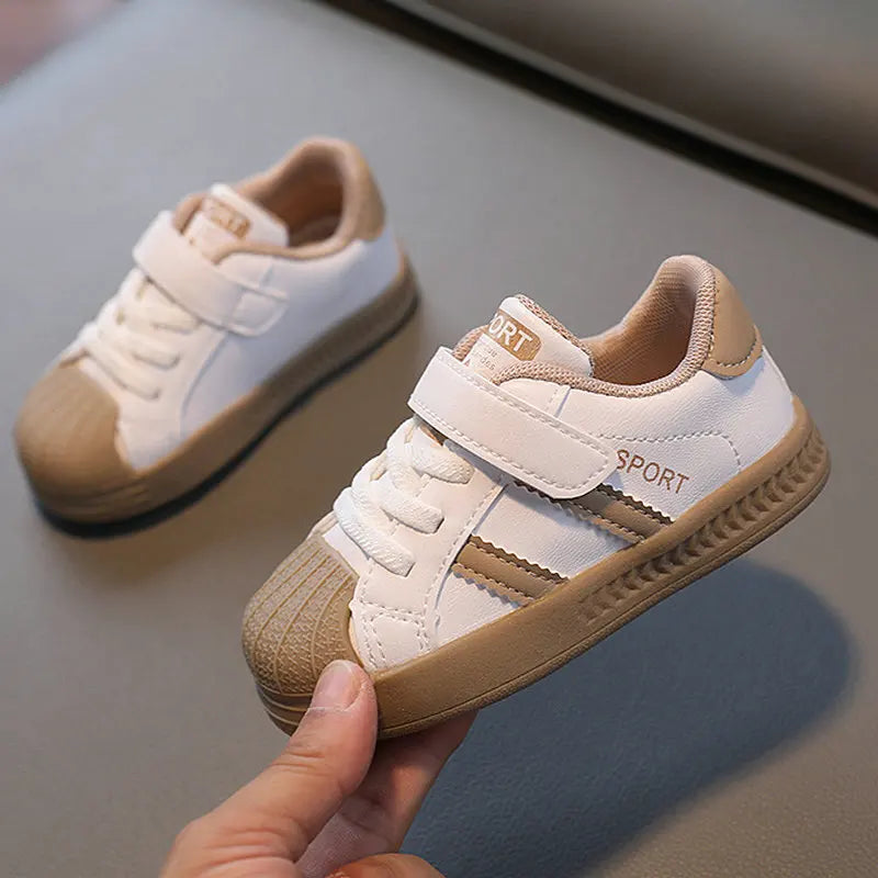 LittleTracks™ – Witte Sneakers met Antislipzool – Kinderschoenen voor Buiten
