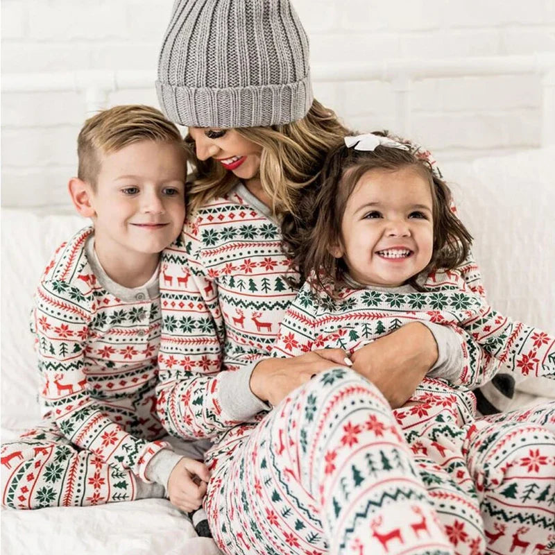 CozyChristmas™ – Matchende Kerstkleding Set voor Gezinnen