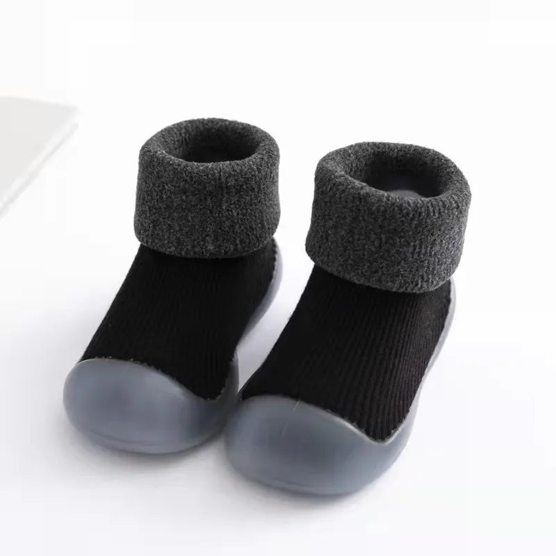 LittleGrip™ – Warme Antislip Peutersokken & Baby Schoenen