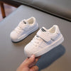 LittleTracks™ – Witte Sneakers met Antislipzool – Kinderschoenen voor Buiten