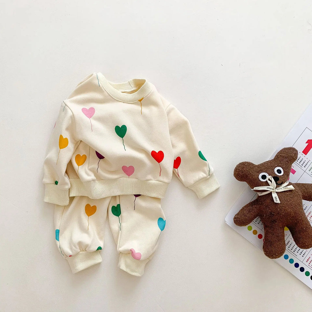 CozyHearts – Baby Trainingspak met Hartjesprint