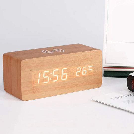 WoodAlarm™ – Draadloos Opladende Houten Wekker – Slim LED-Display